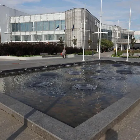 Center Joe Bee Таллінн