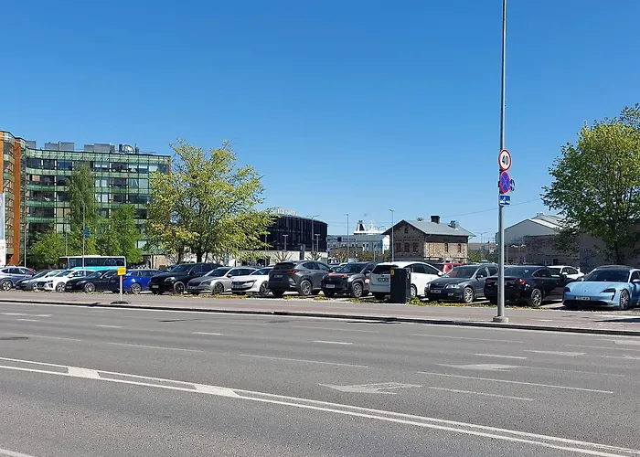 Center Joe Bee Апартаменты Таллин