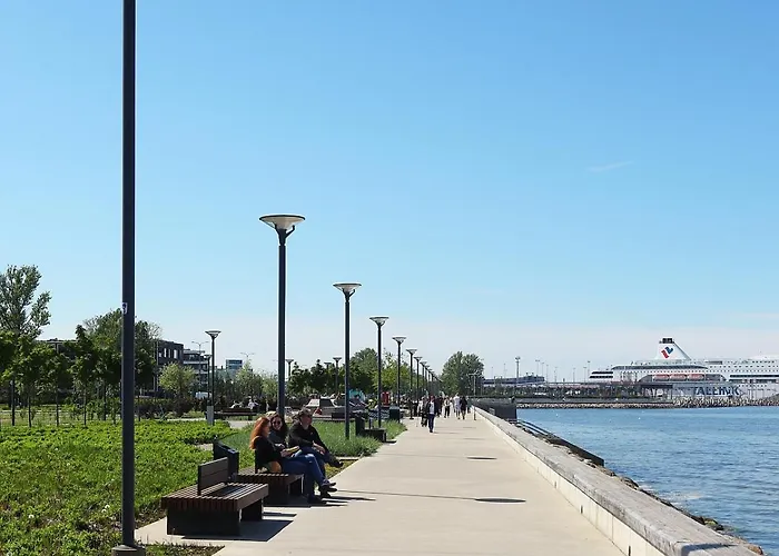 Center Joe Bee Апартаменты