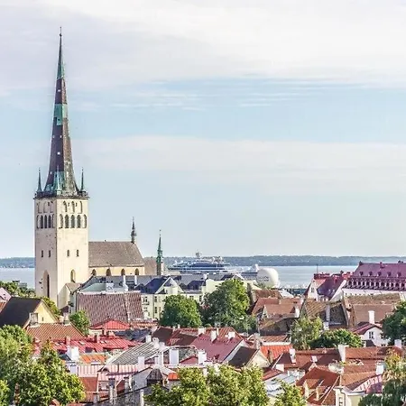 Center Joe Bee Apartment *