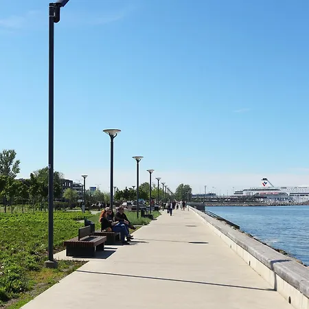 Center Joe Bee Apartment